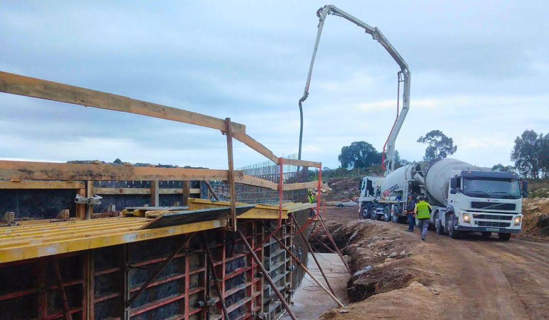 CACI – Instalação dos muros de suporte das&nbsp;terras