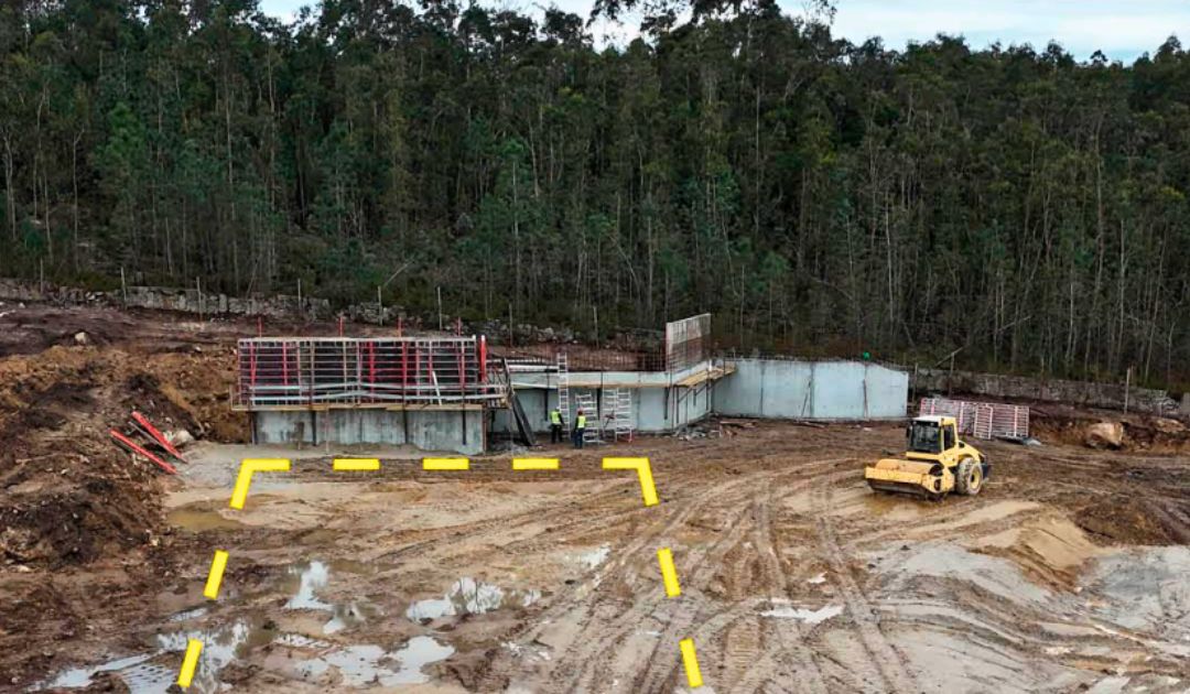 Muros edificados, avança o ensoleiramento do&nbsp;terreno